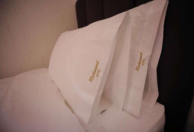 חדר סטנדרט, Richmond