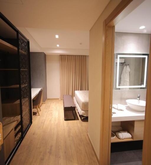 חדר סטנדרט, Richmond