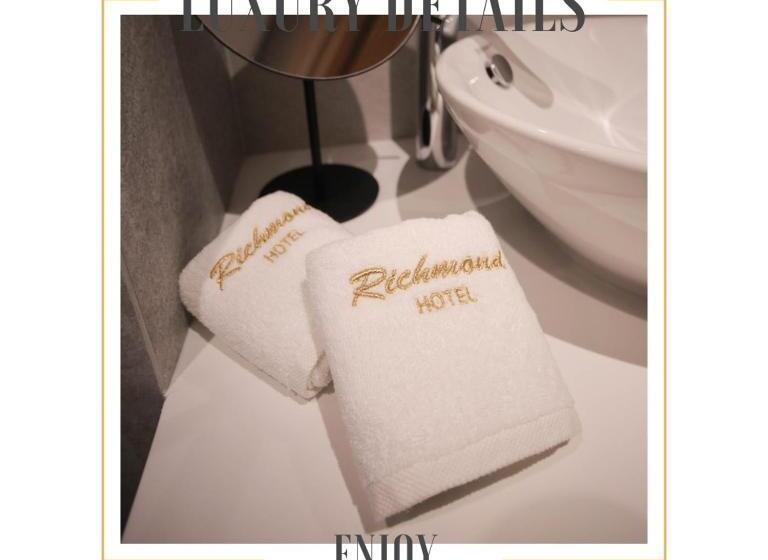 סוויטה משפחתית, Richmond