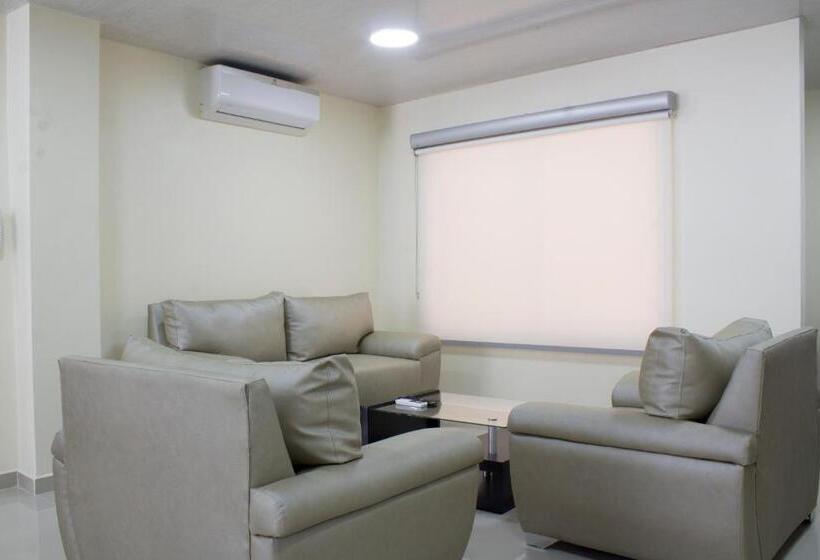 Appartement met 2 Slaapkamers, Apartahotel Lion