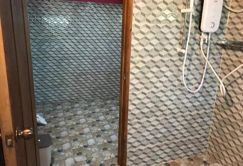 带2个双人床的标准工作室, Gibbon Lodge