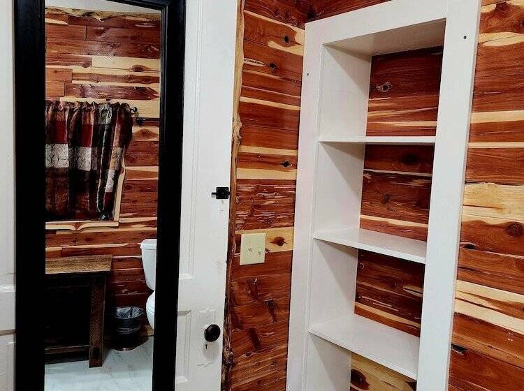 Номер Deluxe, Log Cabin Inn