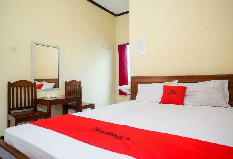 Standart Oda, Reddoorz Near Candi Sukuh Karanganyar