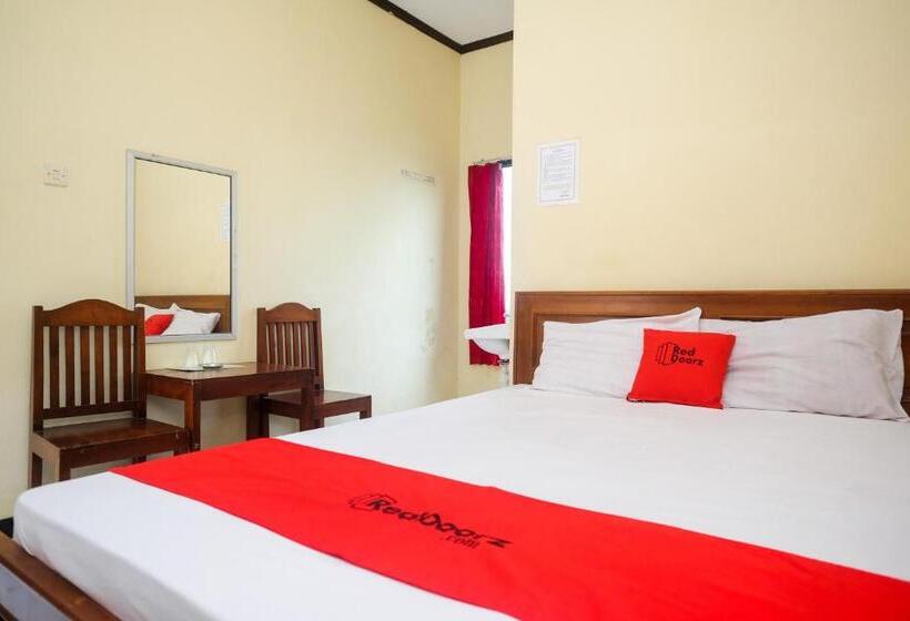 Standart Oda, Reddoorz Near Candi Sukuh Karanganyar
