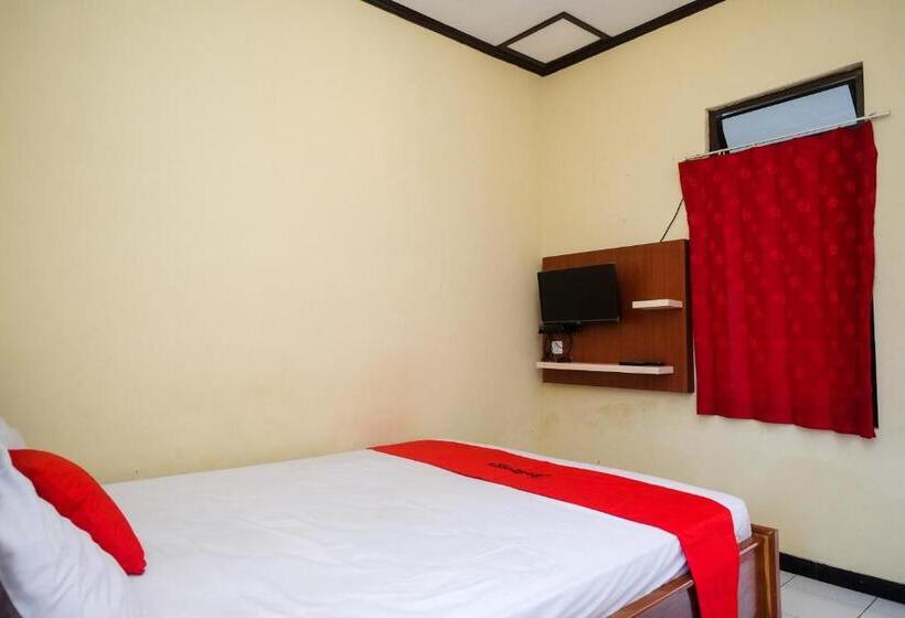 Standart Oda, Reddoorz Near Candi Sukuh Karanganyar