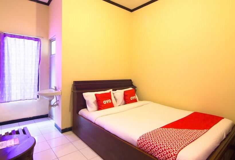 Standart Oda, Reddoorz Near Candi Sukuh Karanganyar