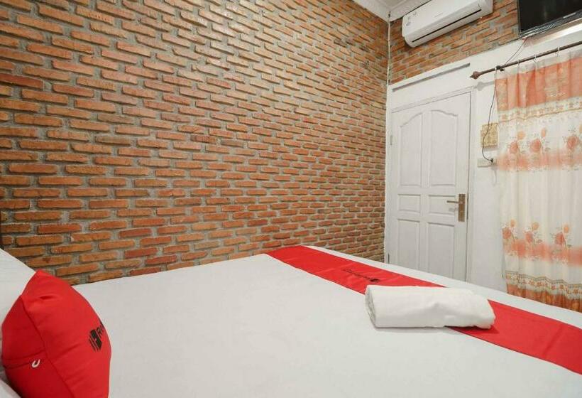 标准间, Reddoorz Syariah Near Jalan Asahan Pematang Siantar