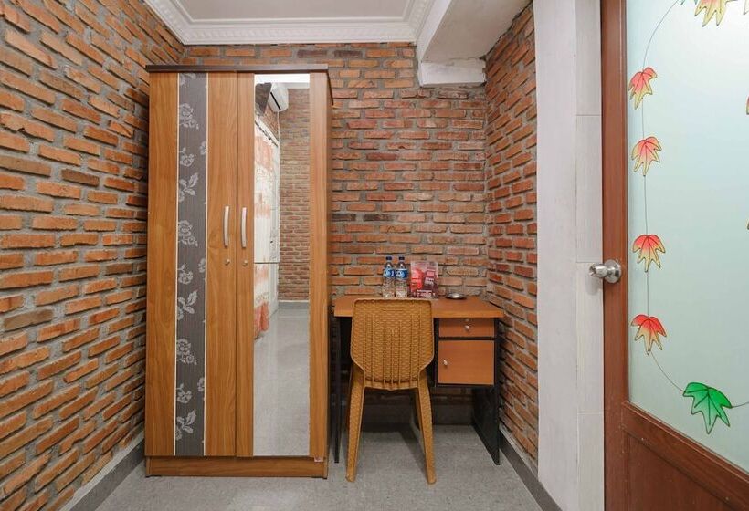 Номер Стандарт, Reddoorz Syariah Near Jalan Asahan Pematang Siantar
