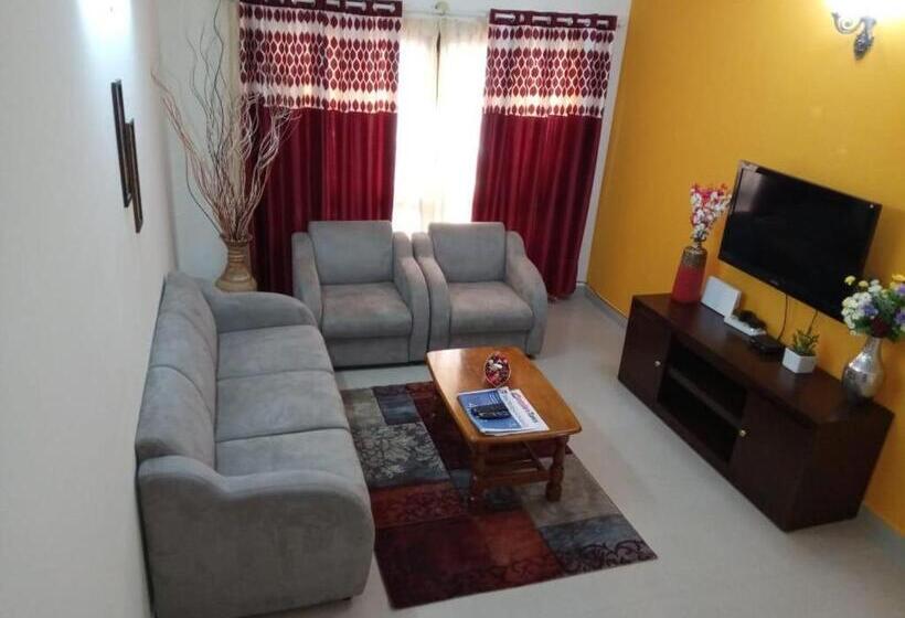 اتاق لوکس, Bulande Comforts Service Apartment In Brookfield