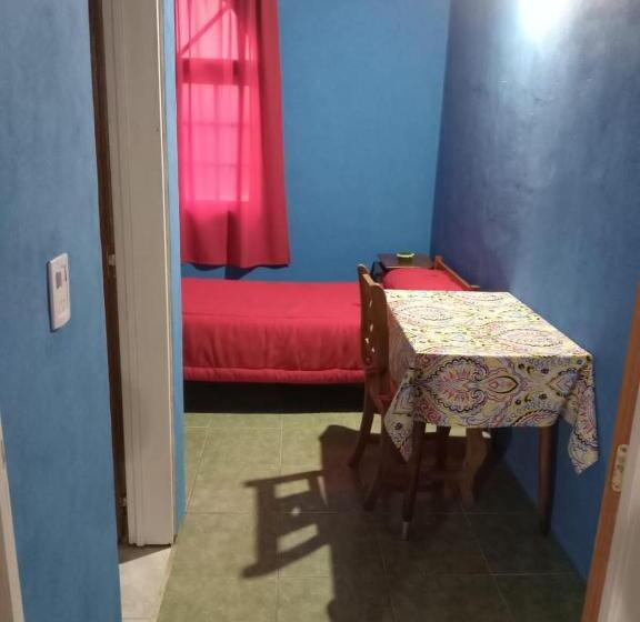 اتاق استاندارد یک نفره, Hosteria Dharma