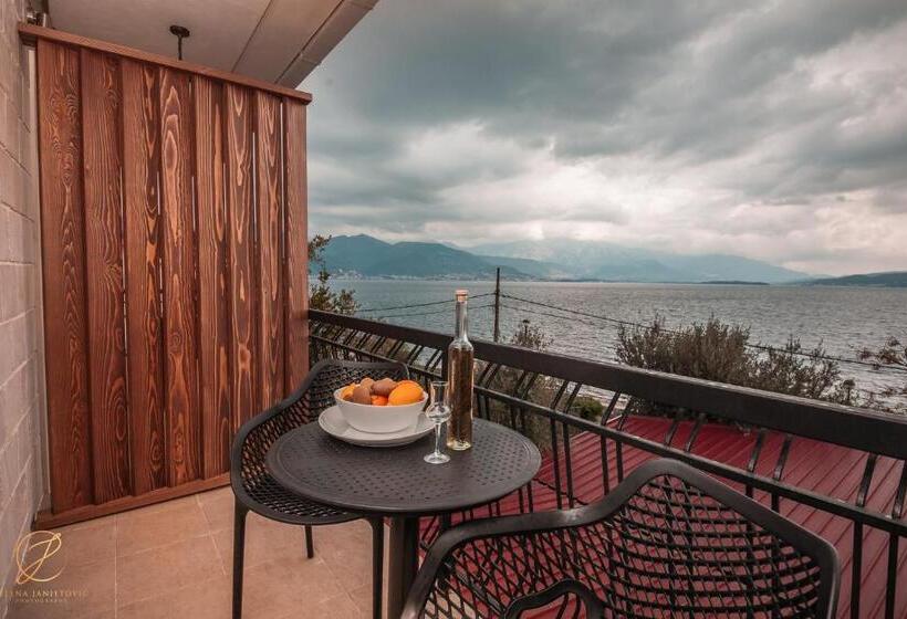 اتاق لوکس با چشمانداز دریا, Barka B N B Elegant Seaview Rooms