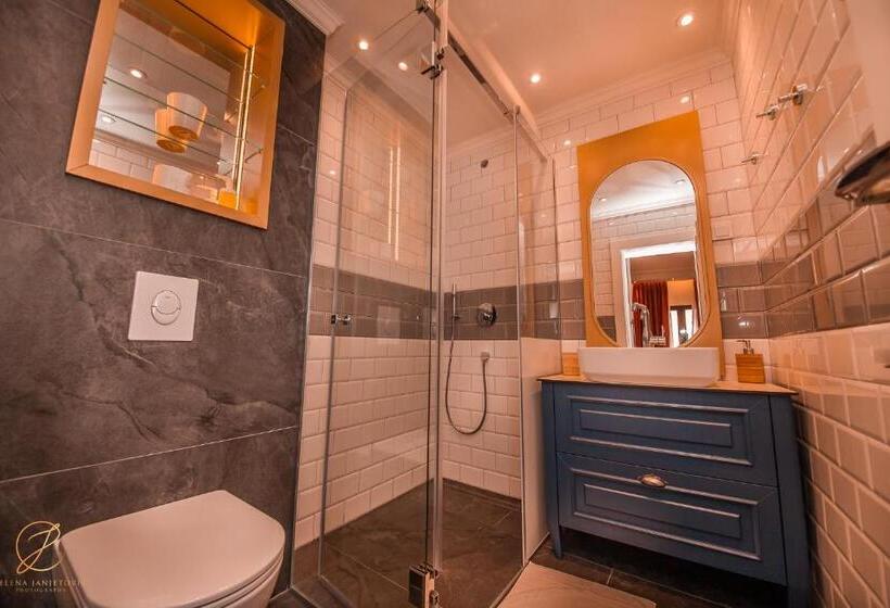 اتاق لوکس با چشمانداز دریا, Barka B N B Elegant Seaview Rooms