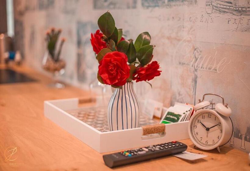 اتاق خانوادگی با چشمانداز دریا, Barka B N B Elegant Seaview Rooms