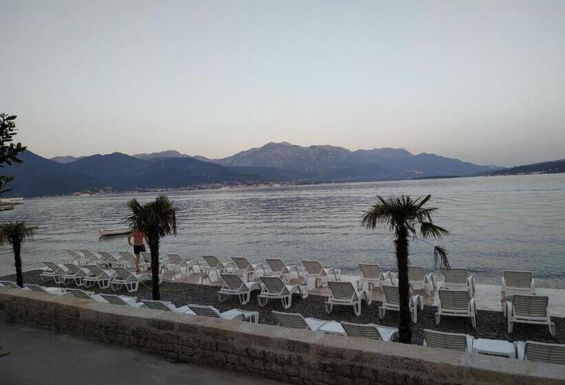 اتاق لوکس با چشمانداز دریا, Barka B N B Elegant Seaview Rooms