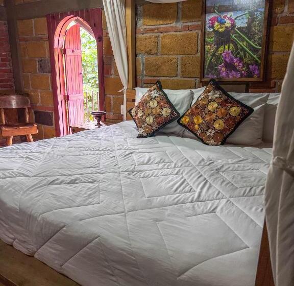 اتاق لوکس خانوادگی, Finca Las Isabeles