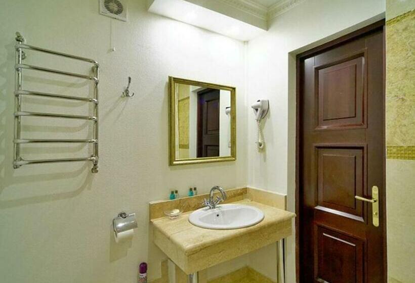 سوییت اجرایی, Victor Hotel Resort & Spa