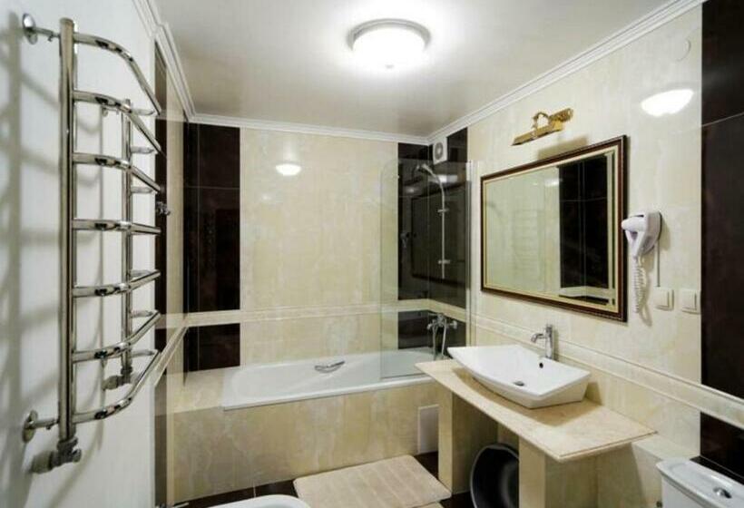 سوییت خانوادگی, Victor Hotel Resort & Spa