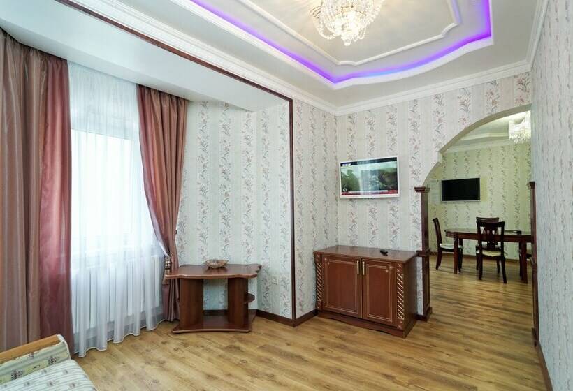 سوییت خانوادگی, Victor Hotel Resort & Spa