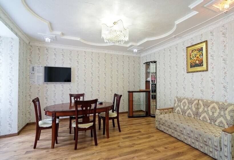 سوییت خانوادگی, Victor Hotel Resort & Spa