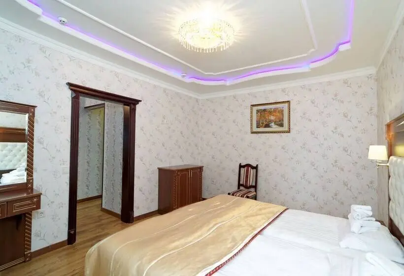 سوییت خانوادگی, Victor Hotel Resort & Spa