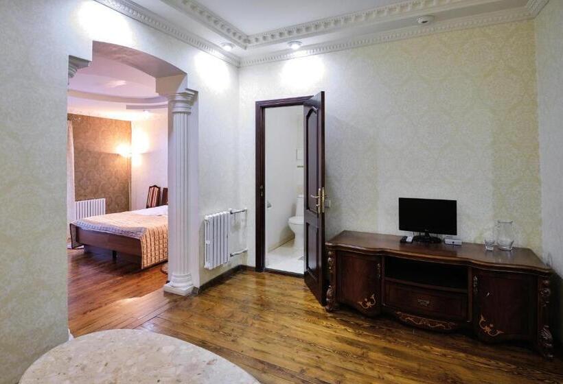 سوییت, Victor Hotel Resort & Spa