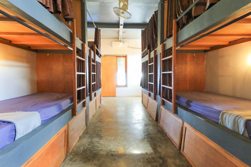 Łóżko we Wspólnym Pokoju, Hostel Bukit Sangcure