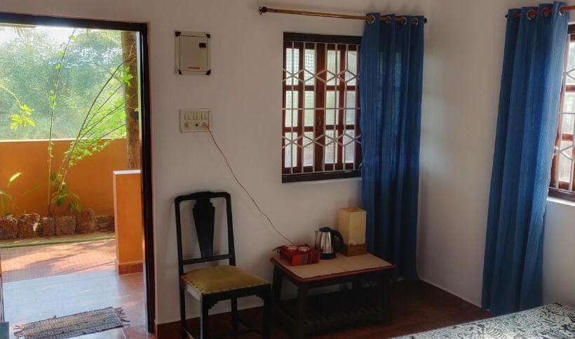 标准间, Anjuna Hideout