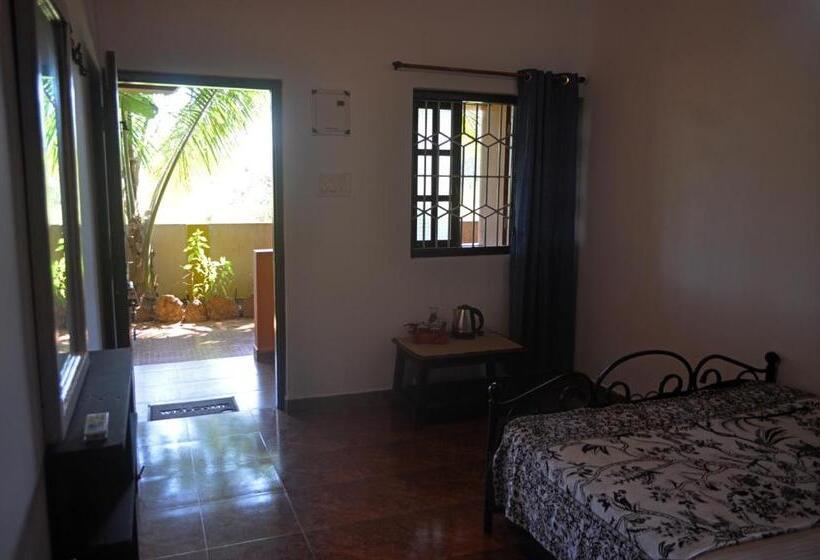 标准间, Anjuna Hideout