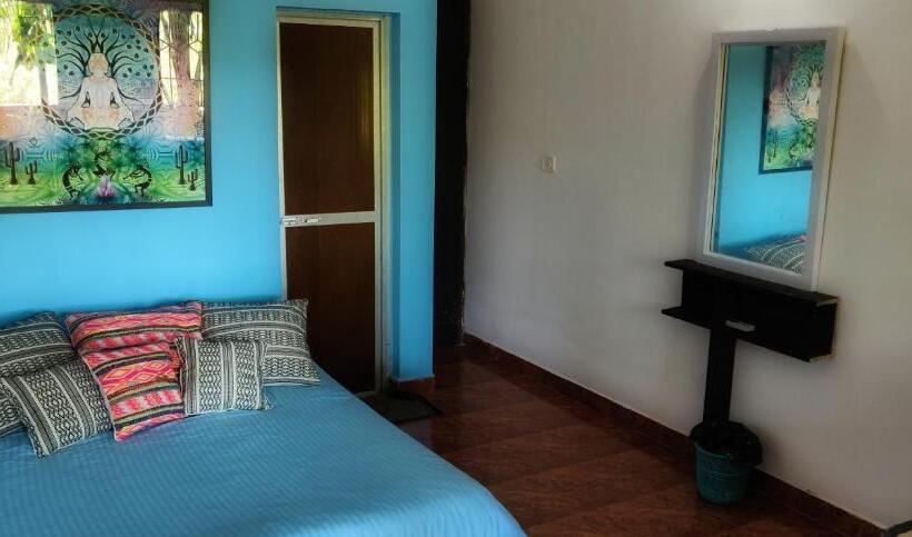 标准间, Anjuna Hideout