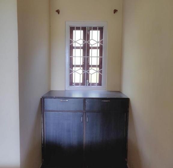 标准间带阳台, Anjuna Hideout