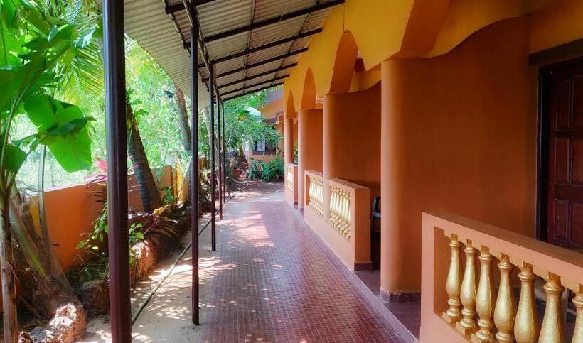 标准间, Anjuna Hideout