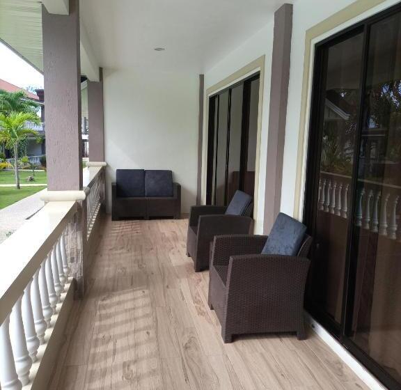 침실 1개 풀장 전망 아파트, Portofino Panglao Bohol