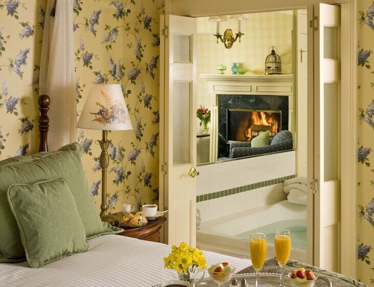 Номер Deluxe, The Manor On Golden Pond
