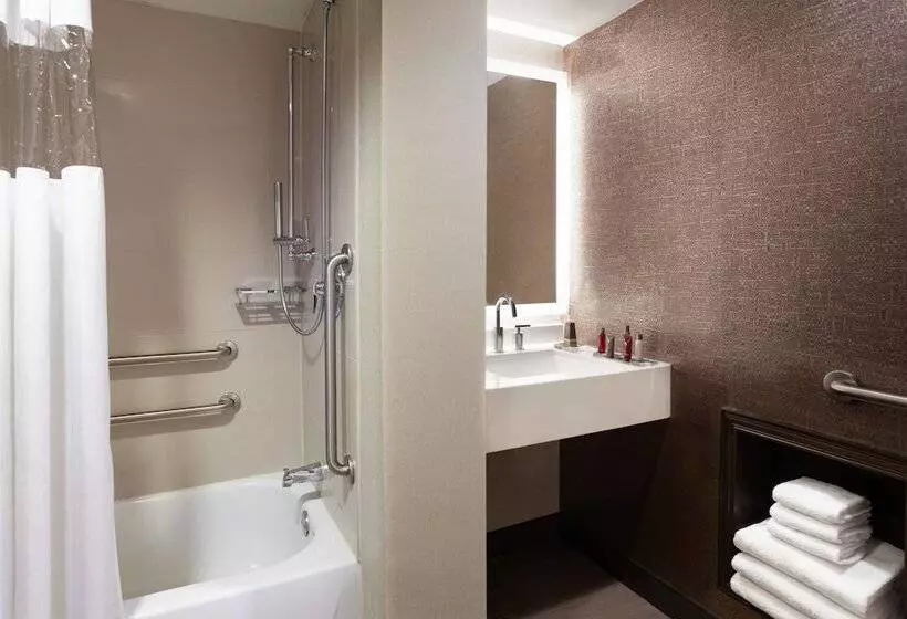 Standard-huone 2 Parivuodetta, Cincinnati Marriott At Rivercenter