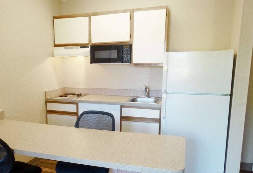 디럭스 스튜디오, Extended Stay America Suites  Indianapolis  West 86th St