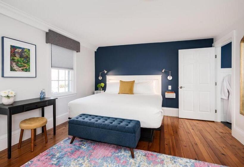 디럭스 룸, Martin Hill Inn