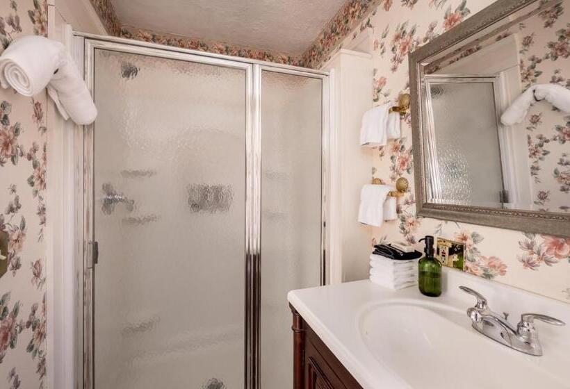 스탠다드 룸, Martin Hill Inn