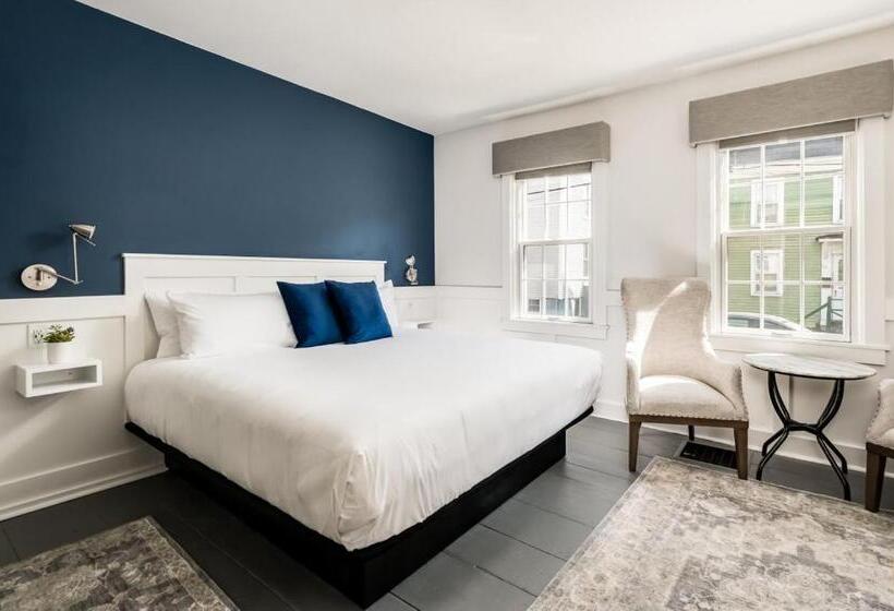 스탠다드 룸 킹사이즈 침대, Martin Hill Inn