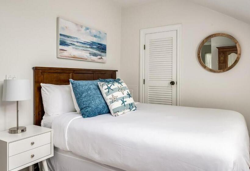 스위트 킹사이즈 침대, Martin Hill Inn