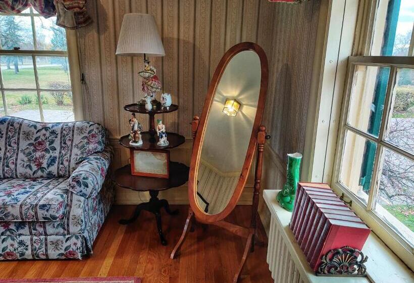 إستوديو قياسى سرير كينج, Montague Inn Bed & Breakfast