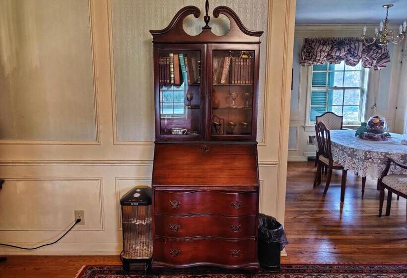 إستوديو قياسى سرير كينج, Montague Inn Bed & Breakfast