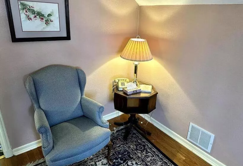 سوییت, Montague Inn Bed & Breakfast