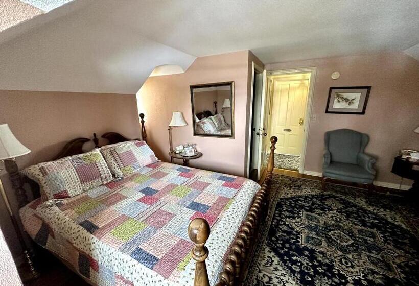 جناح, Montague Inn Bed & Breakfast