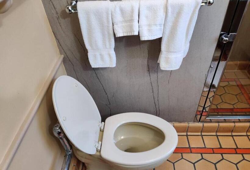 جناح سرير كينج, Montague Inn Bed & Breakfast