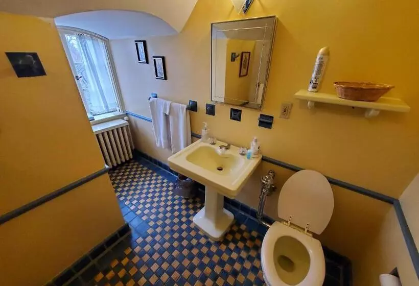 اتاق استاندارد, Montague Inn Bed & Breakfast