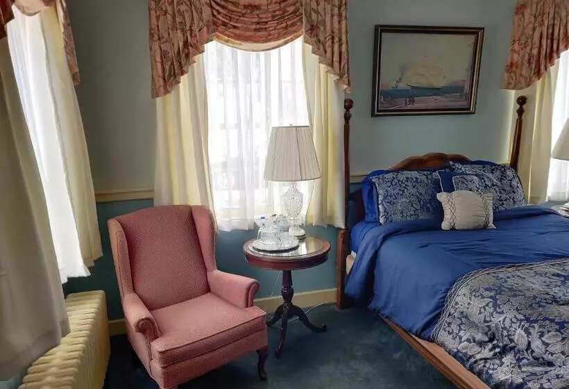 سوئیت با وان آب گرم, Montague Inn Bed & Breakfast