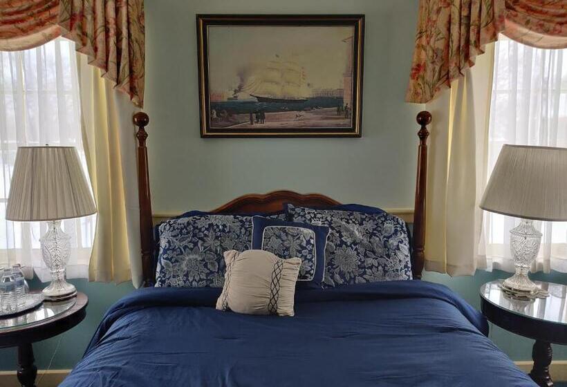 جناح مزود بجاكوزى, Montague Inn Bed & Breakfast