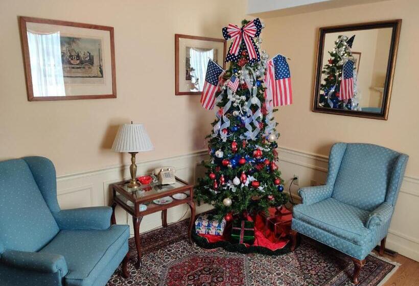 جناح مزود بجاكوزى, Montague Inn Bed & Breakfast