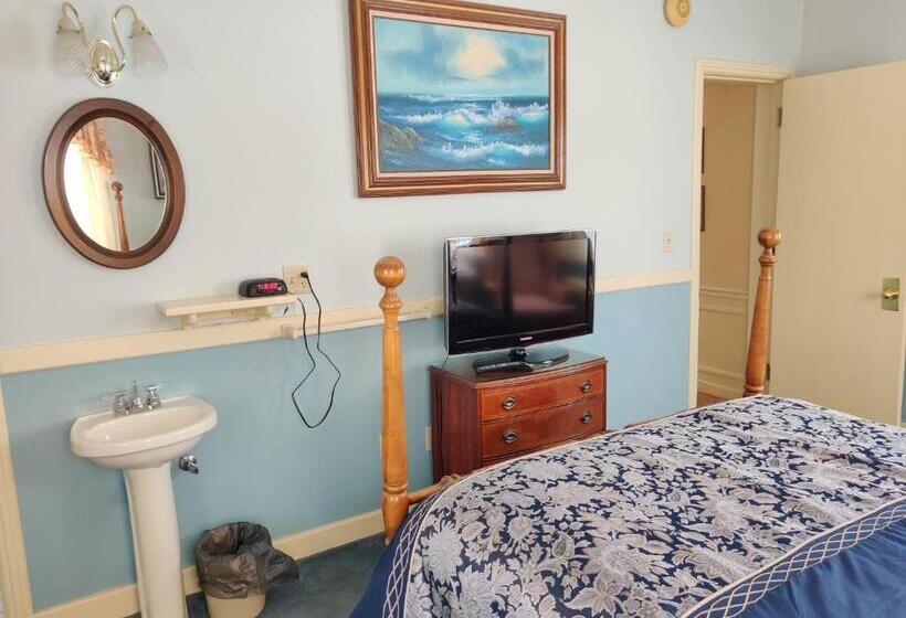 جناح مزود بجاكوزى, Montague Inn Bed & Breakfast