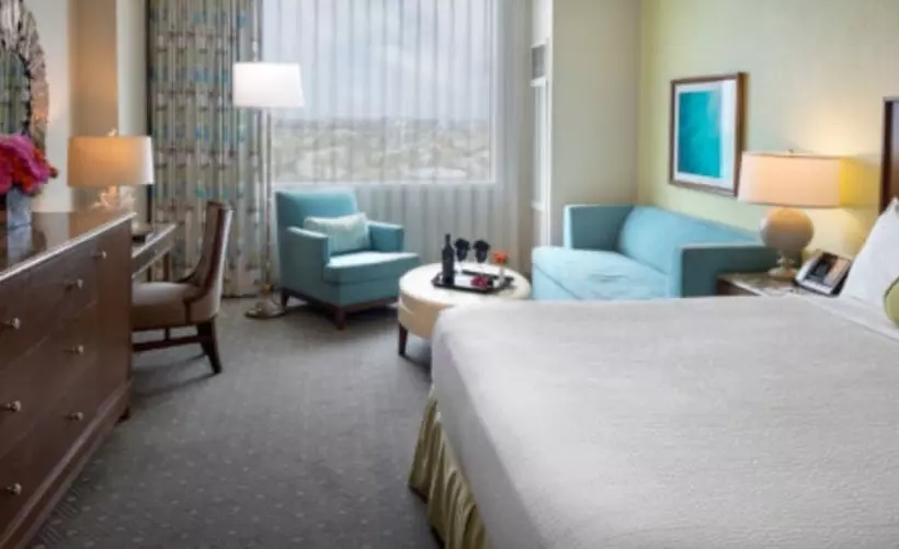 キングサイズベッドのスタンダードルーム, Moody Gardens Hotel Spa And Convention Center